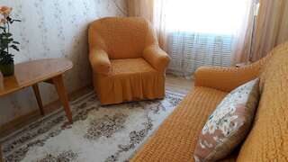 Гостиница Хит Парк  Отель Вышний Волочек 2-комнатный номер комфорт с 1 двуспальной кроватью-3